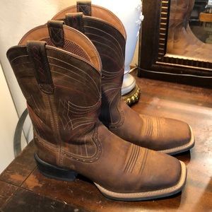 Ariat Sz 8 Boots